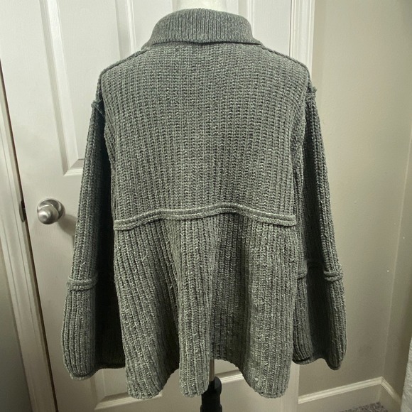 POL Women's Large Sage Green Sweater Detailed Stitching V-Neck Waffle Knit - Picture 4 of 7